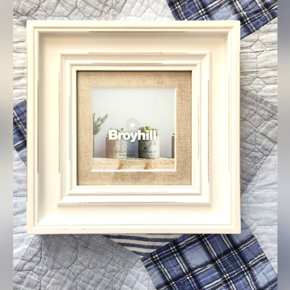 Broyhill Other - Broyhill picture frame